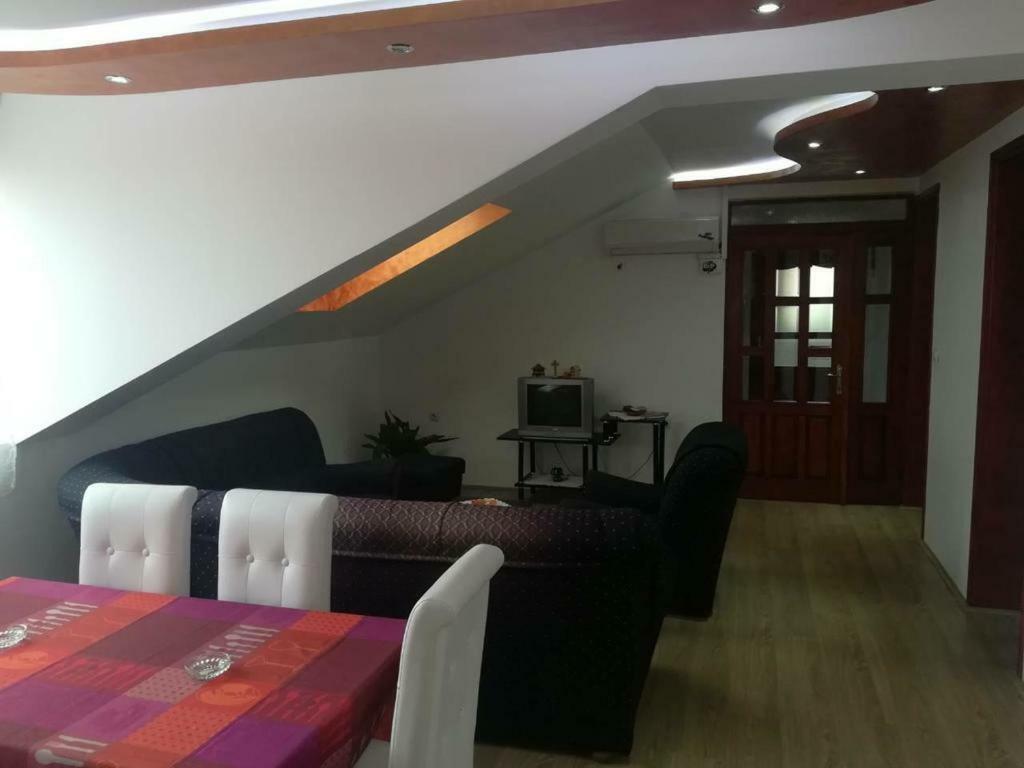 Apartman Ivana Ica Soko Banja Exterior foto